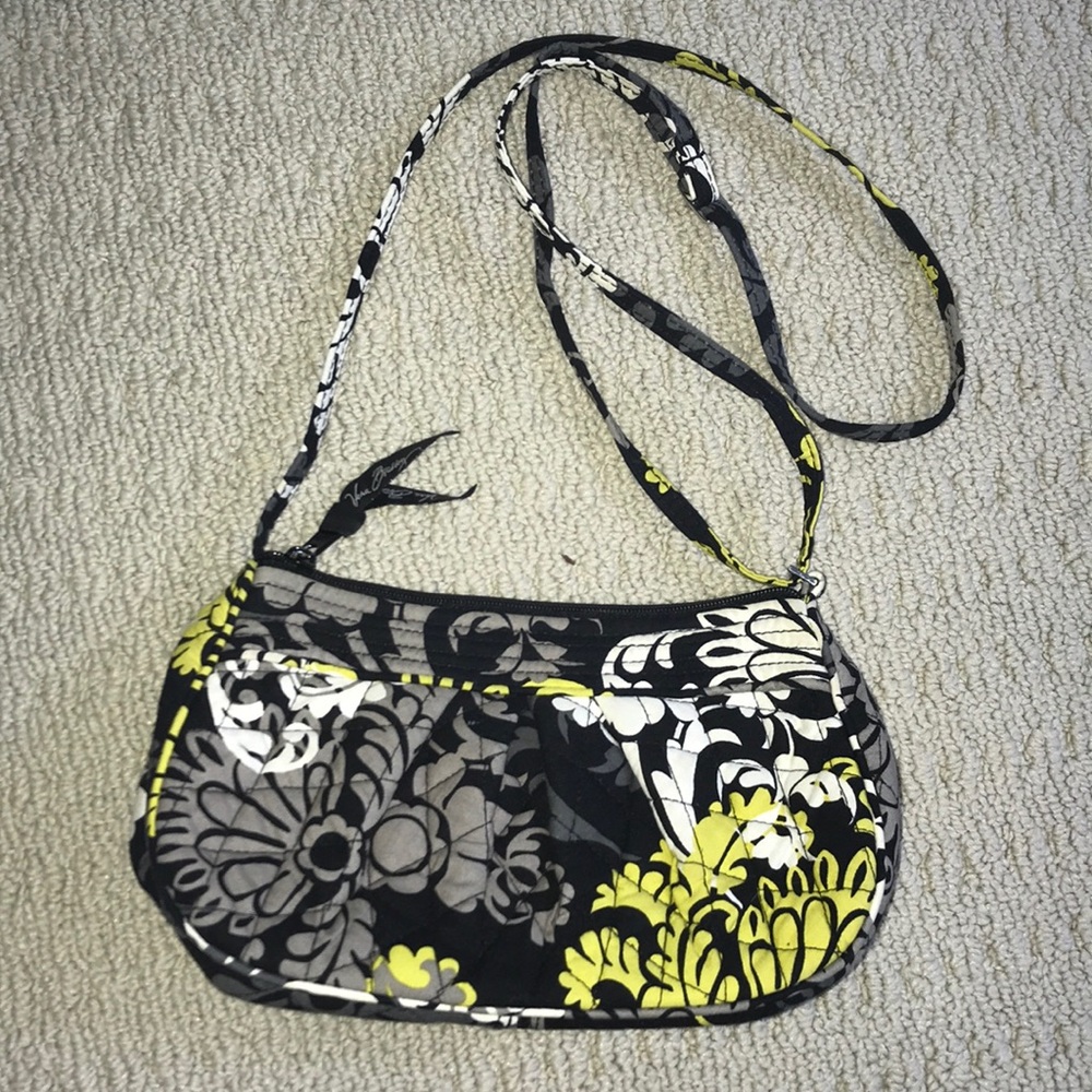 Beautiful Vera Bradley cross body purse